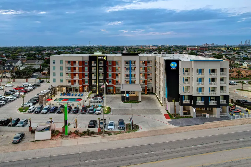 TRU BY Hilton Galveston - Image 1