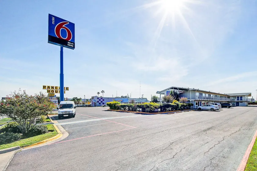 Motel 6-Laredo, TX - South - Image 1