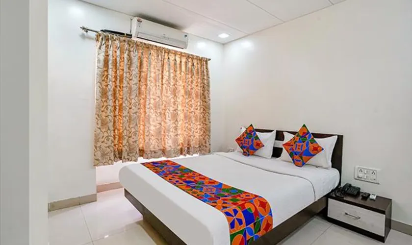 Fabexpress Jasmin Rooms - Image 1