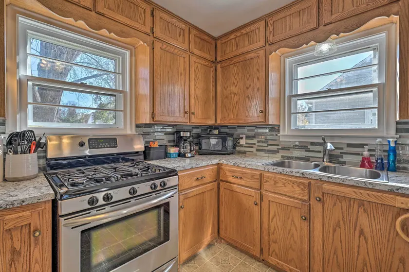 Charming Family Home ~ 4 Mi to Granite Peak! - Interior
