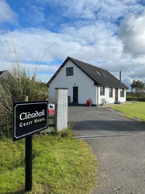 Cleadail Guest House - Image 1