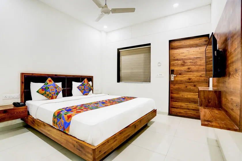 Fabhotel Maa Gayatri - Image 1