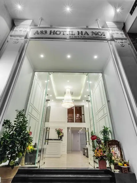 Khách Sạn A83Hotel - Image 1