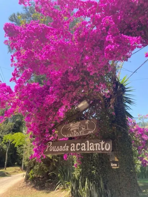 Acalanto Inn - Image 1