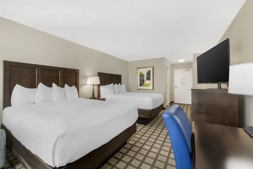 Best Western North Bryant Inn - Image 1