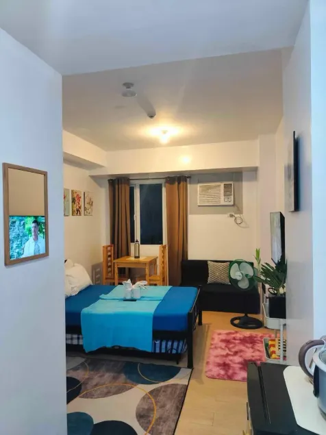 Luxurious 9th Floor Studio in Quezon City with Private Pool - Image 1