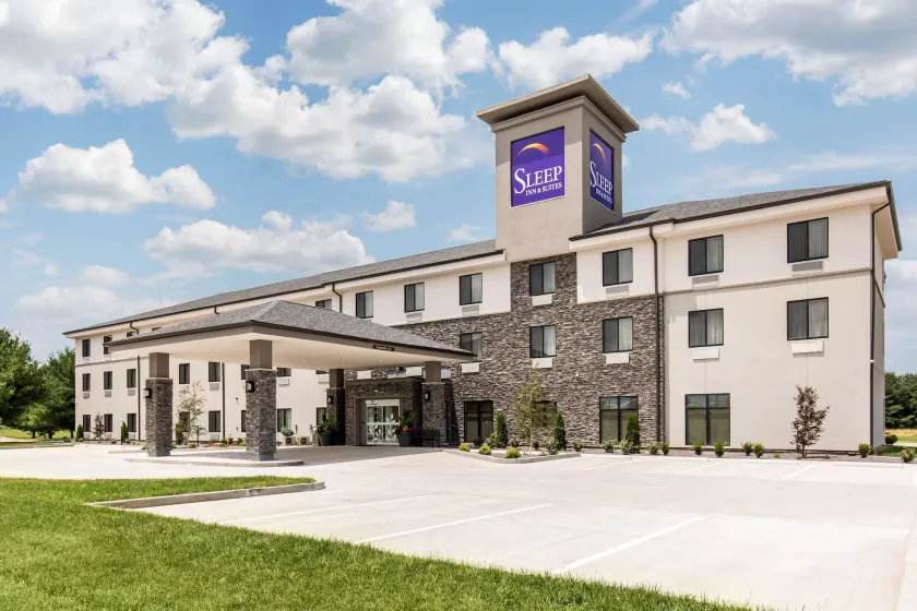 Sleep Inn & Suites South Jacksonville - Image 1