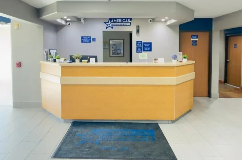 Americas Best Value Inn and Suites Ada - Image 1