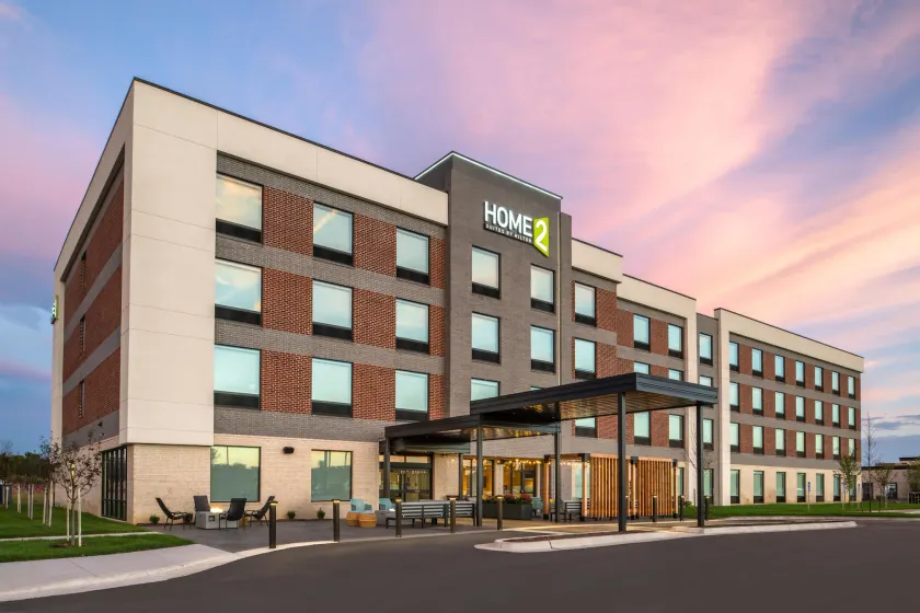 Home2 Suites by Hilton Lee's Summit Kansas City - Image 1