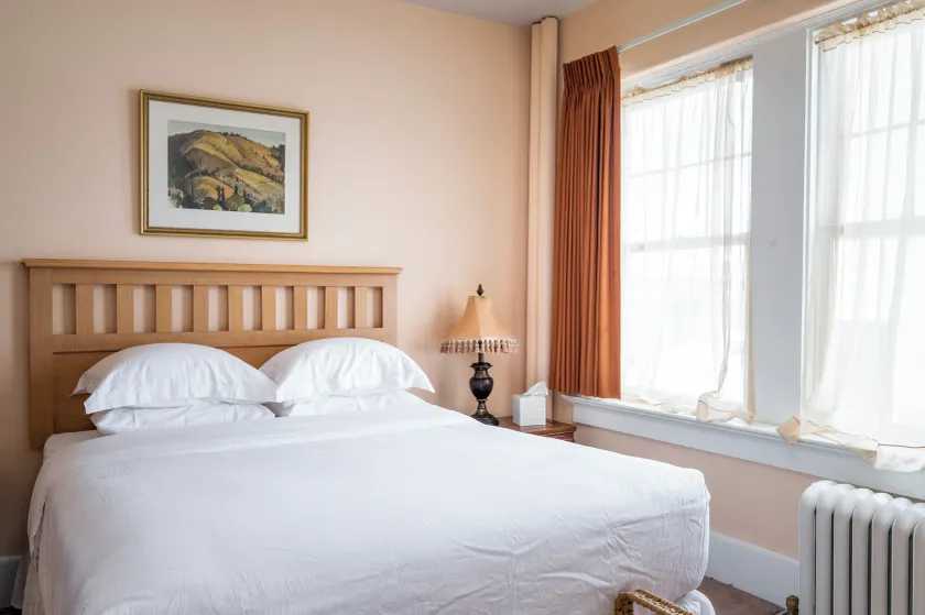 Hotel Condon - Image 1