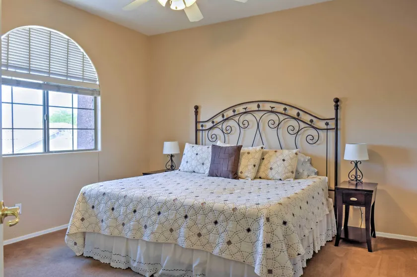 North Phoenix Home w/ Pool: Hike, Swim & Shop! - Innenbereich