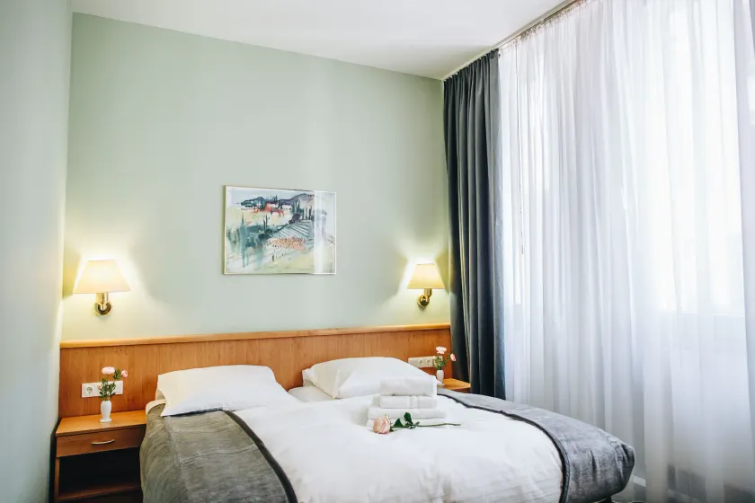 Hotel "Helle Mitte" Berlin - Image 1