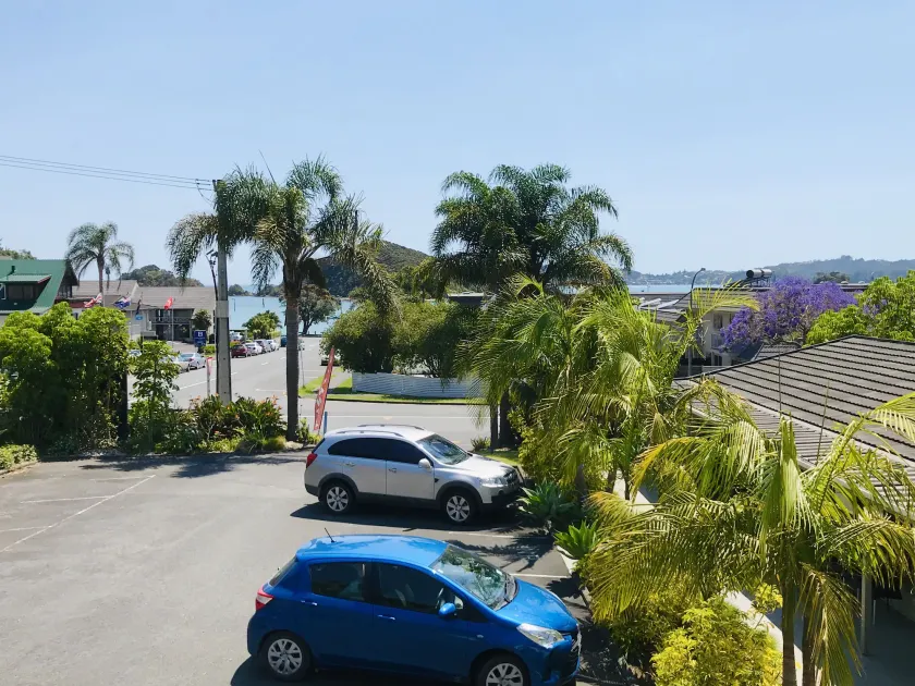Bounty Motel - Image 1