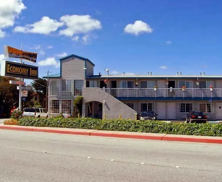 Economy Inn Seaside - Image 1