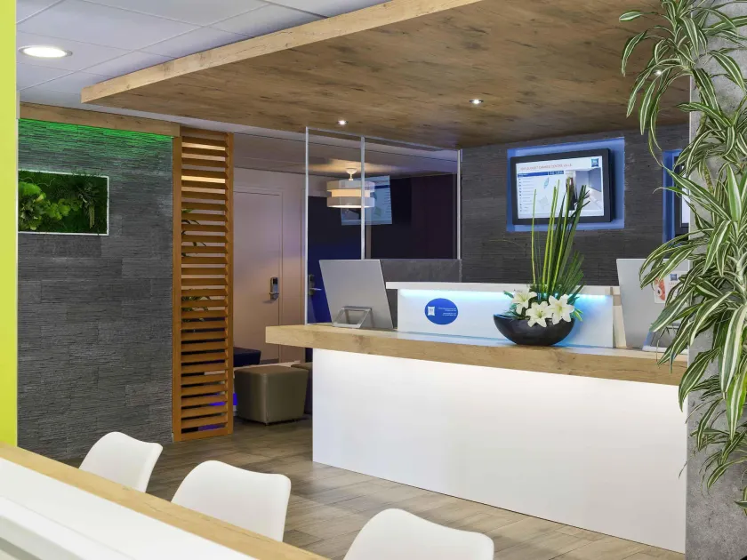 ibis budget Cannes Centre Ville ex Etap Hôtel - Image 1