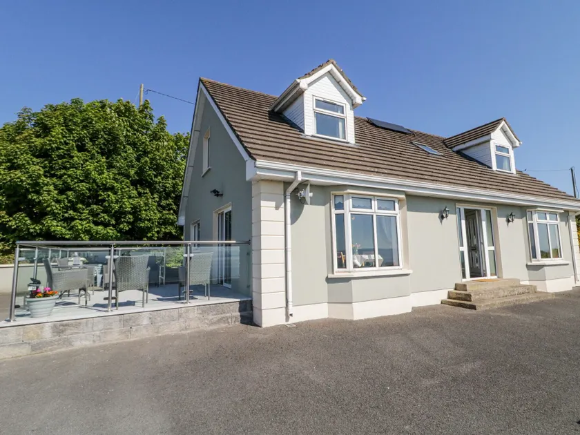 Tullyally House - Image 1