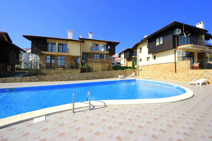 Menada Sunny Hill - Image 1