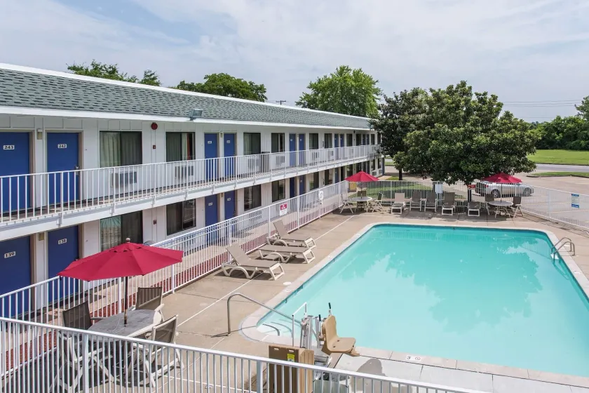 Motel 6-Goodlettsville, TN - Nashville - Image 1
