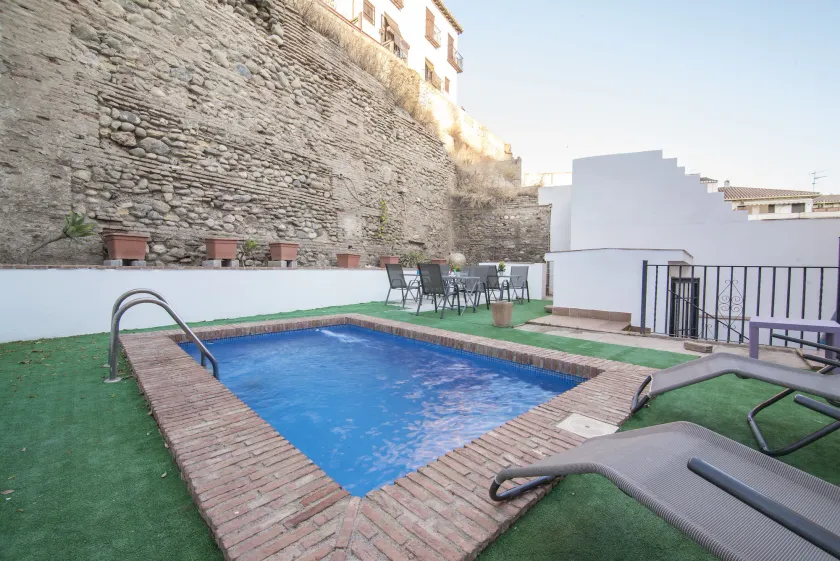 Apartamentos Granata - Image 1