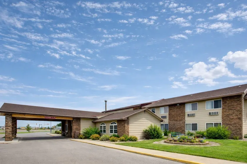 Fireside Inn and Suites - Image 1