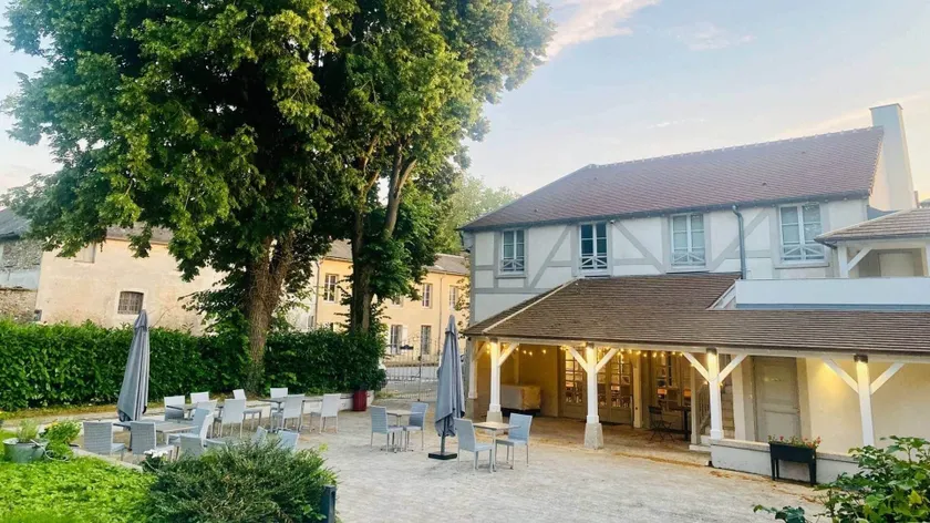 Hôtel Auberge du Cheval Blanc - Image 1