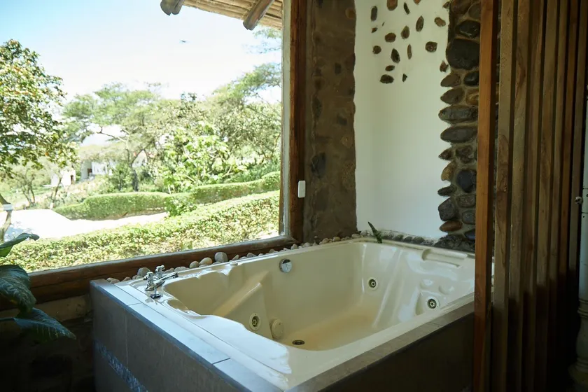 TUNAS & CABRAS HOTEL  - Image 1