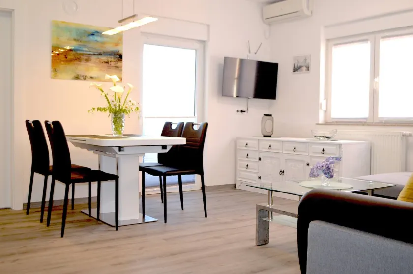 Panoramic View Apartment Marijane - Image 1