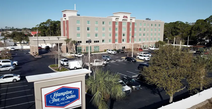 Hampton Inn & Suites Jacksonville - Beach Blvd/Mayo Clinic - Image 1