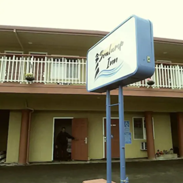 Sealamp Inn - Image 1