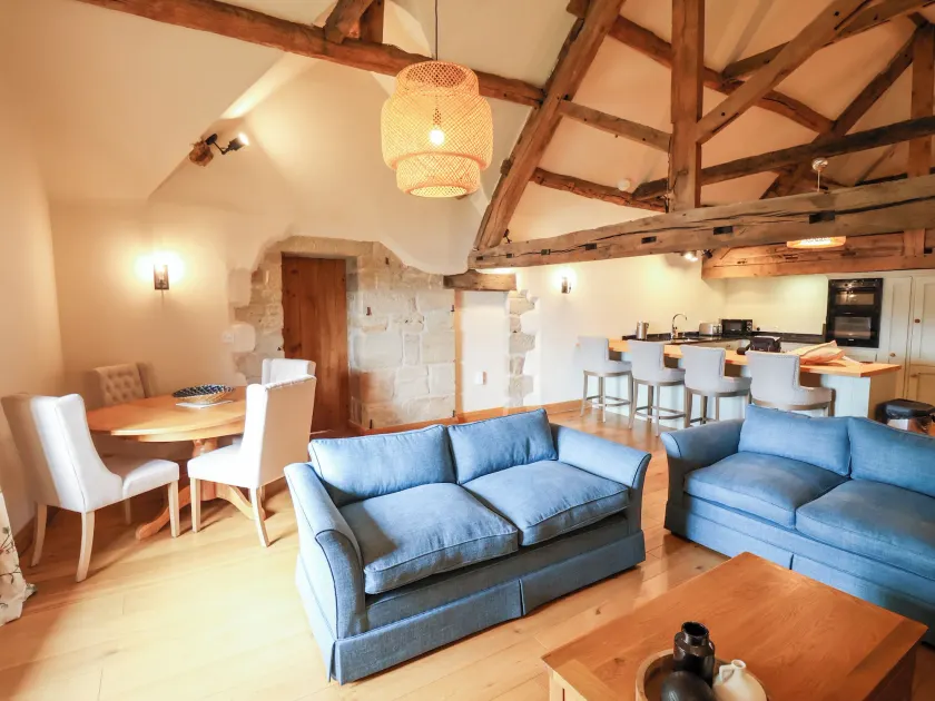 Tithe Barn - Image 1