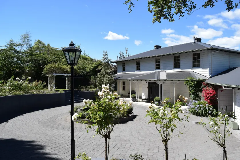Bellevue Boutique Lodge - Image 1