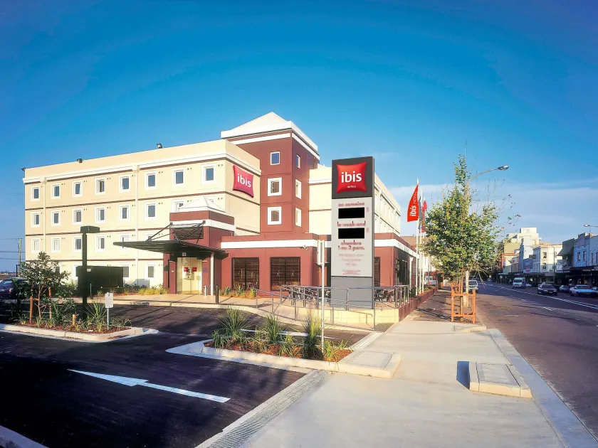 ibis Newcastle - Image 1