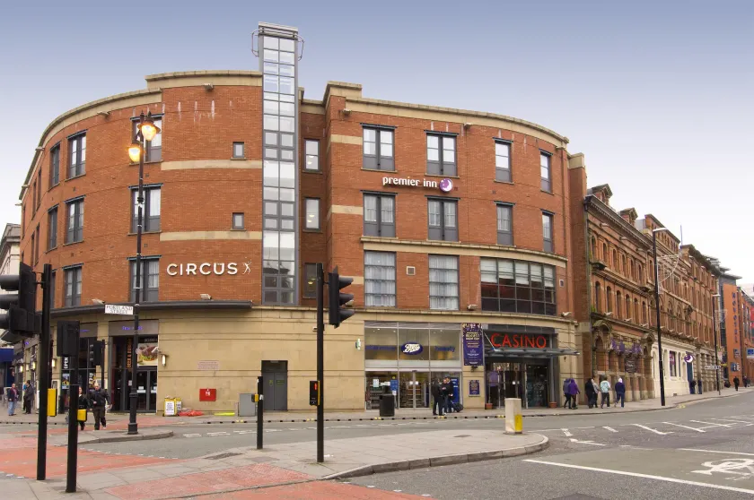 Premier Inn Manchester Portland St - Image 1