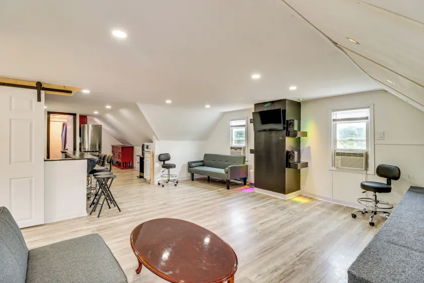 Walkable Abode in Stroudsburg's Business District! - Image 1