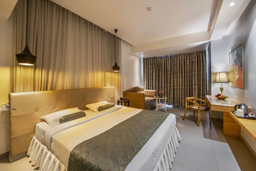 Hotel Satkar Grande - Image 1
