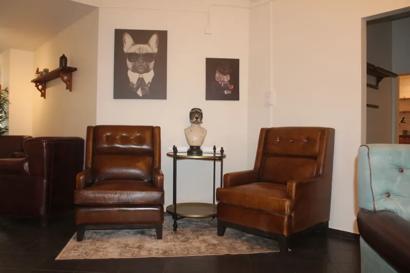 Millners Plaza - Coin salon dans le hall