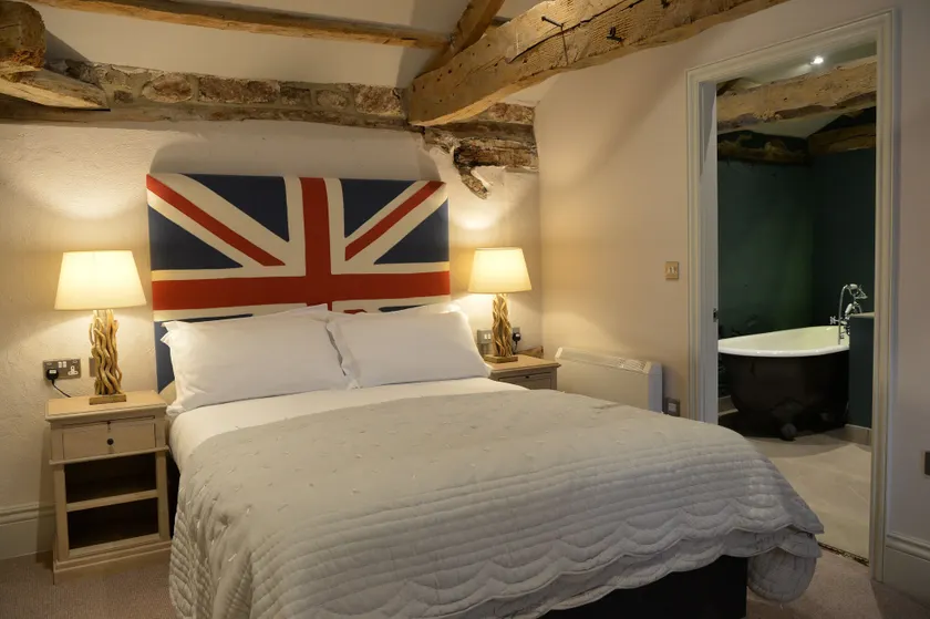The Castle Inn - Image 1