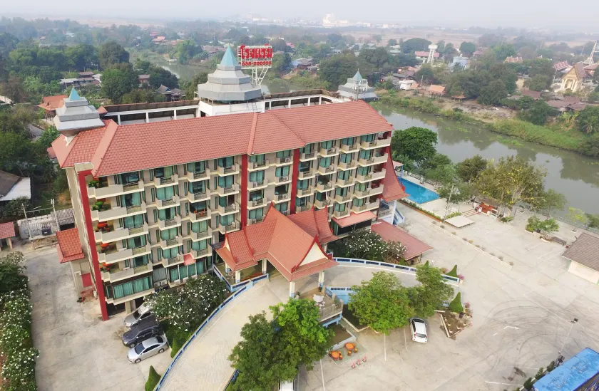Toh Buk Seng Ayutthaya Hotel - Image 1