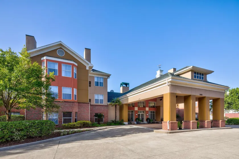 Homewood Suites by Hilton Baton Rouge - Image 1