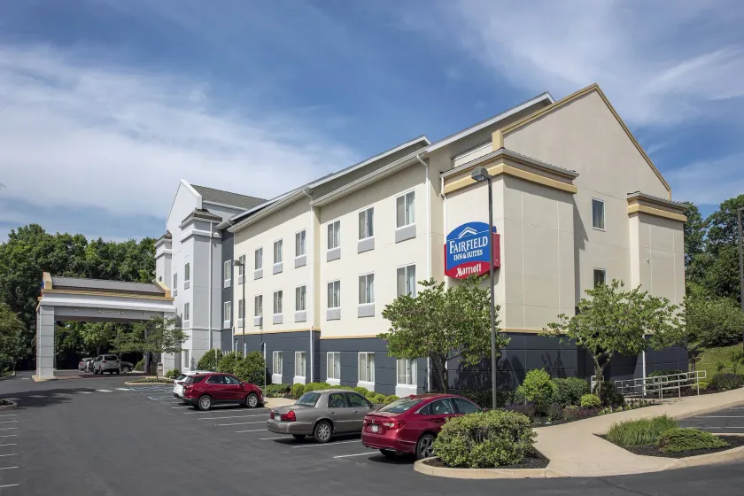 Fairfield Inn & Suites by Marriott State College - Image 1