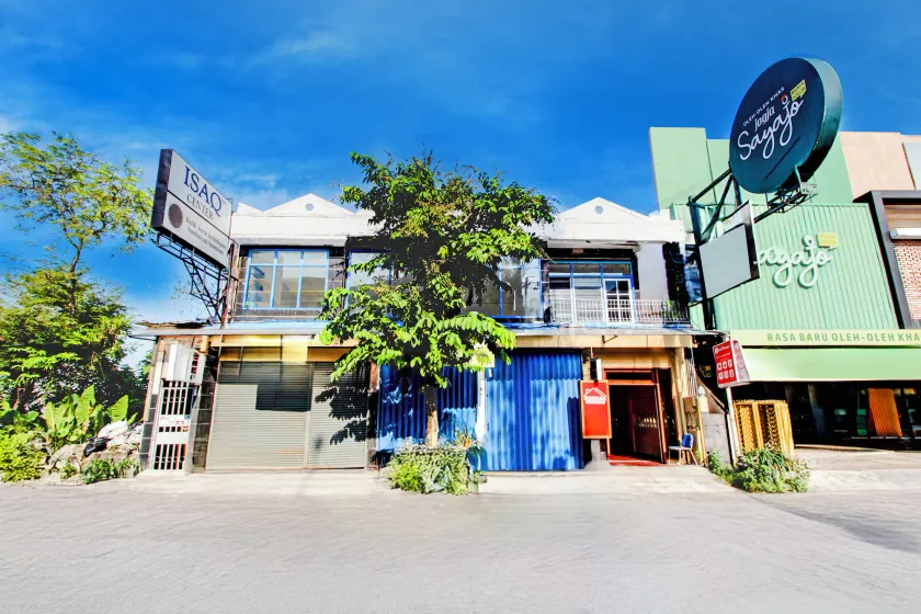 Hotel O Near Tugu Yogyakarta 2 formerly Monjali Inn - Image 1