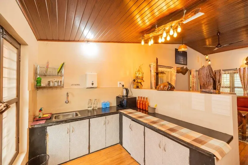 Alaya Stays Twisted Tree Suite 1-Room With Sit Out & Shared Pool - Zimmer
