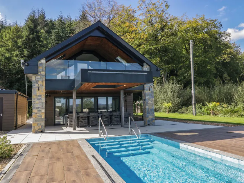 Forest Lodge - Image 1