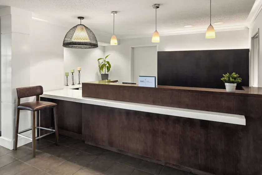 Staybridge Suites Minneapolis-Maple Grove by IHG - Lobby