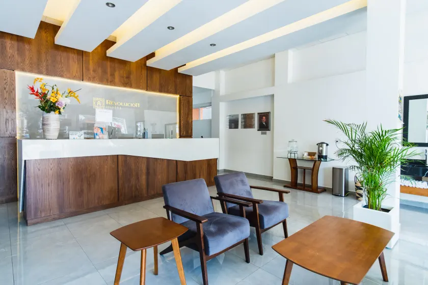 Hotel Revolución - Image 1