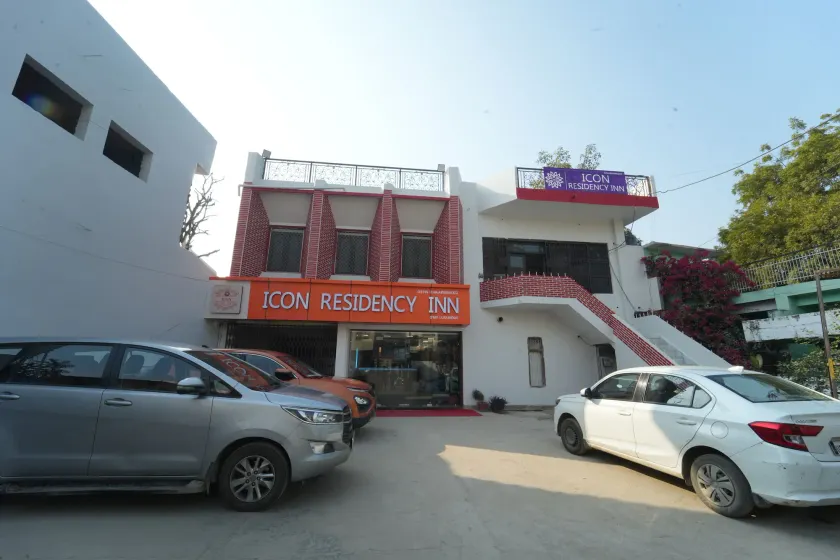 Icon Residency Inn - Image 1