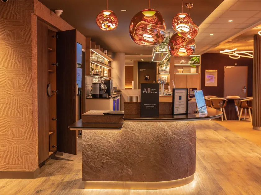 Novotel Suites Clermont Ferrand Polydome - Image 1