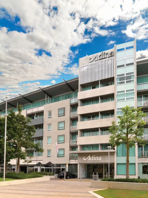 Adina Apartment Hotel Perth - Image 1