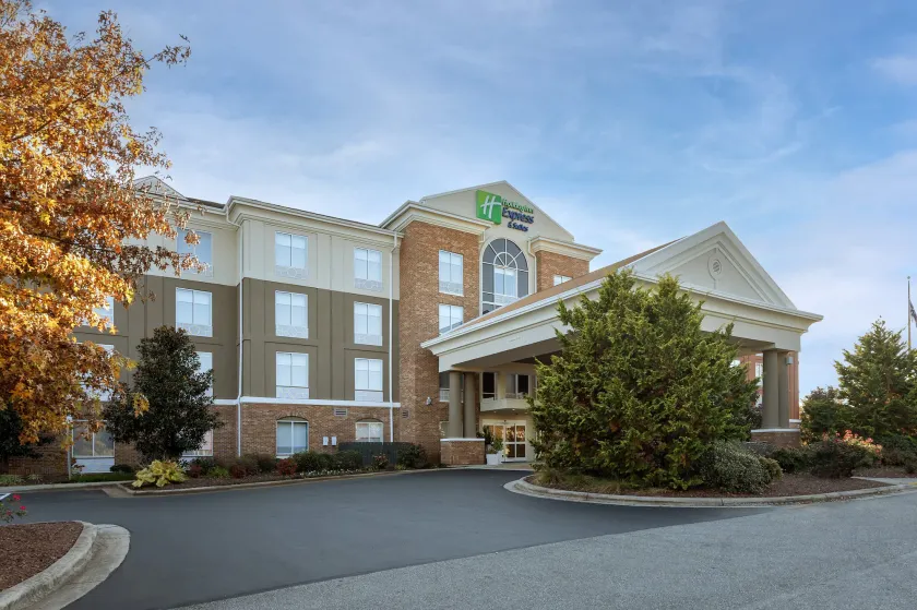 Holiday Inn Express Hotel & Suites Greensboro - Airport Area by IHG - Image 1