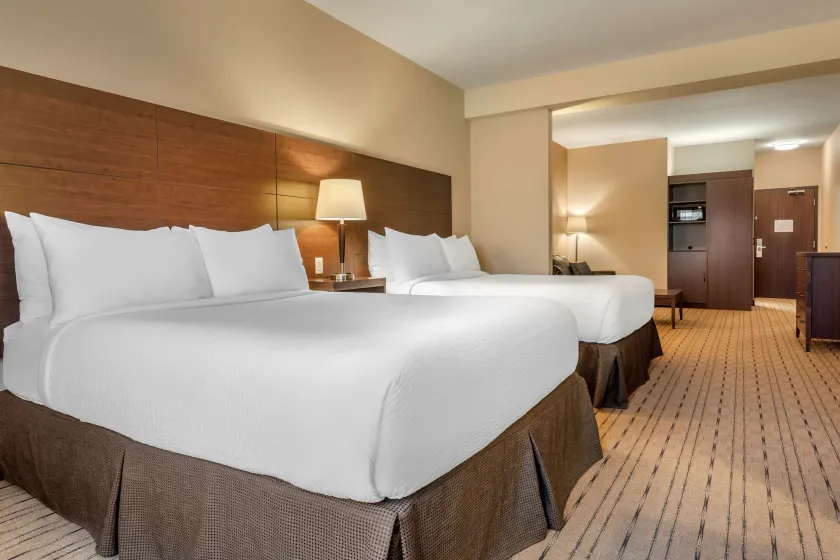 Best Western Plus, Bathurst Hotel & Suites - Image 1